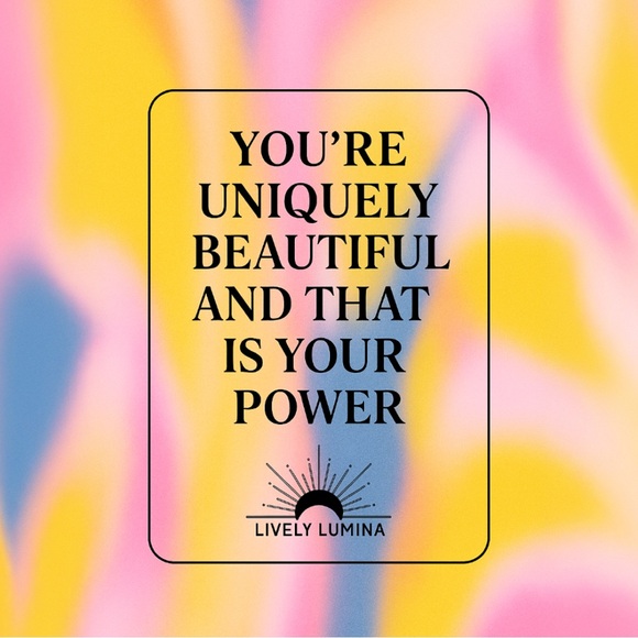 𝐋𝐢𝐯𝐞𝐥𝐲 𝐋𝐮𝐦𝐢𝐧𝐚 𝐢𝐬 𝐋𝐈𝐕𝐄 💖 ✨ - Picture 3 of 3